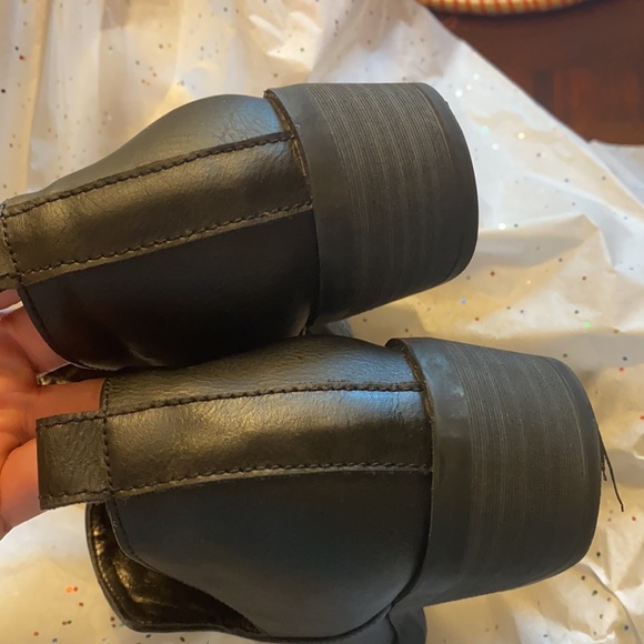 Booties - Picture 3 of 5